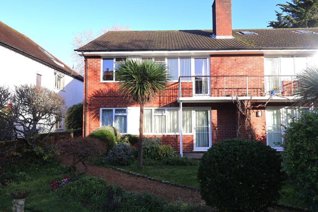 2-bed flat on Highfield, Southampton, £229,950