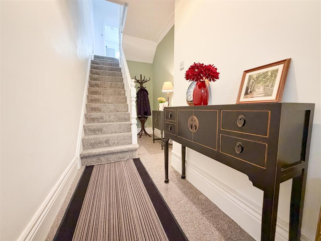 Apartment in Clacton-on-Sea, Great Clacton - View 2