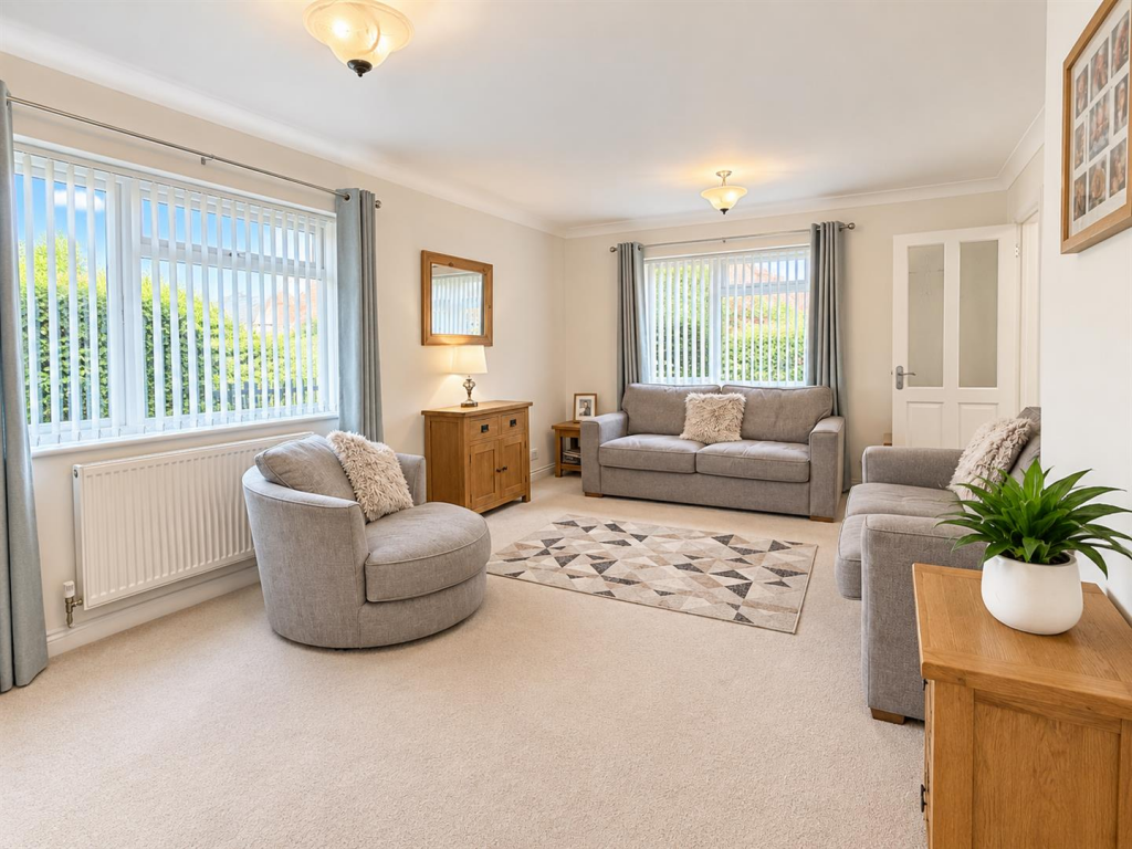 House in Ipswich - View 4
