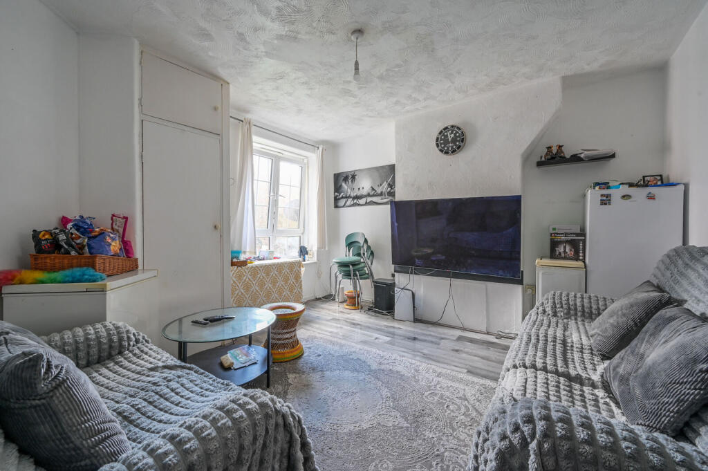 Apartment in London - View 2