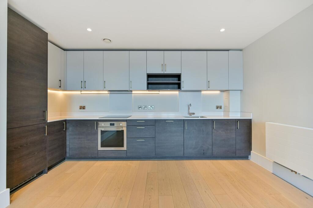 Apartment in Twickenham - View 4