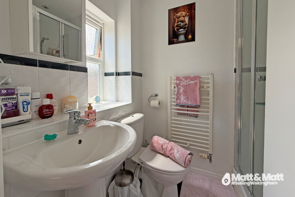 House in Wokingham - More