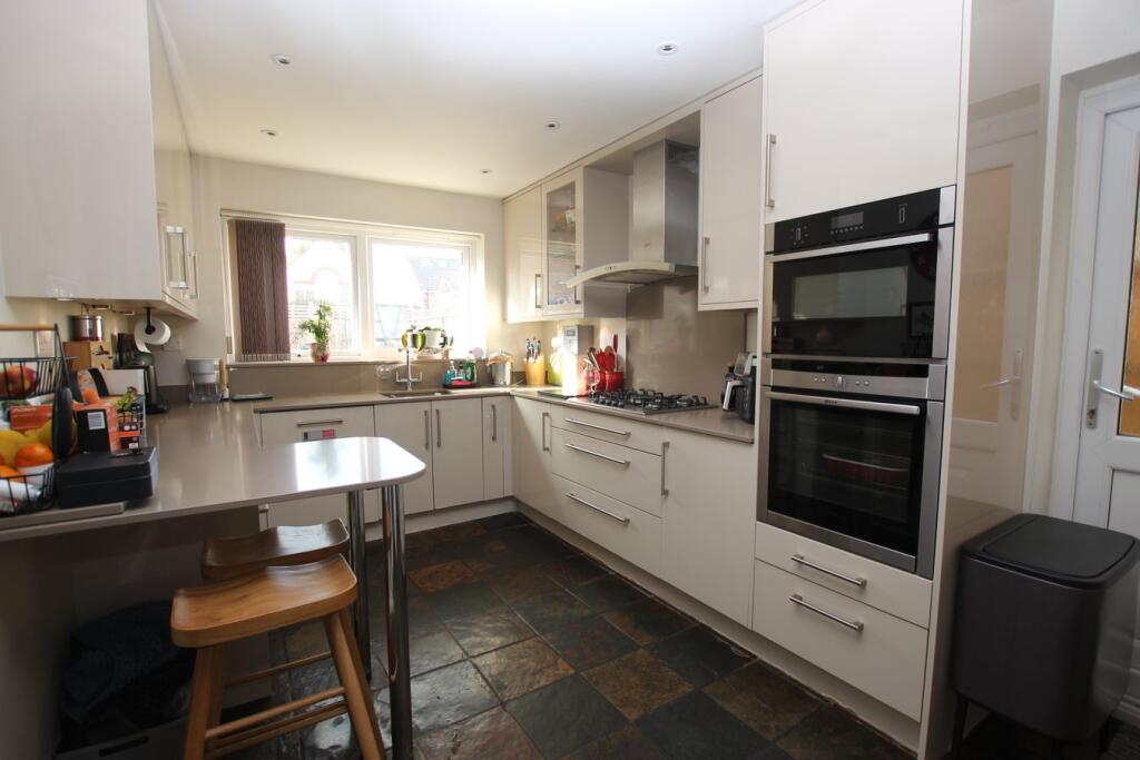 Mill Close, Stotfold, Hitchin, SG5 photo 4