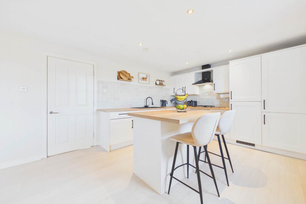 Apartment in Motherwell, North Lanarkshire - View 5
