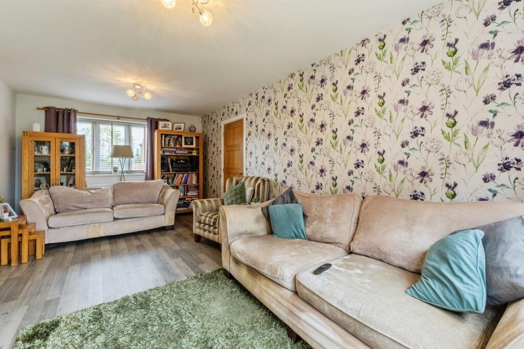 House in Northampton - View 5