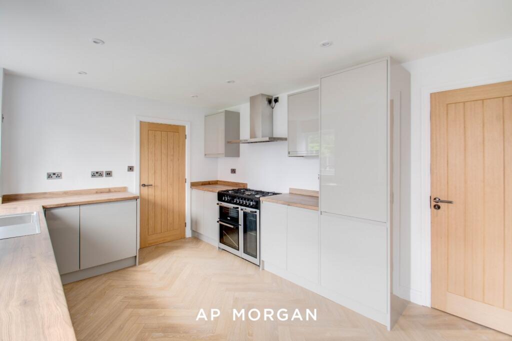 House in Redditch, Worcestershire - View 5