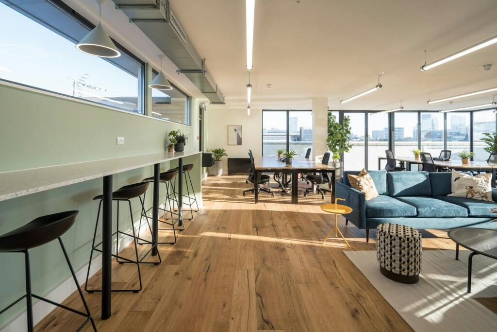 Office Space / Breakout Area