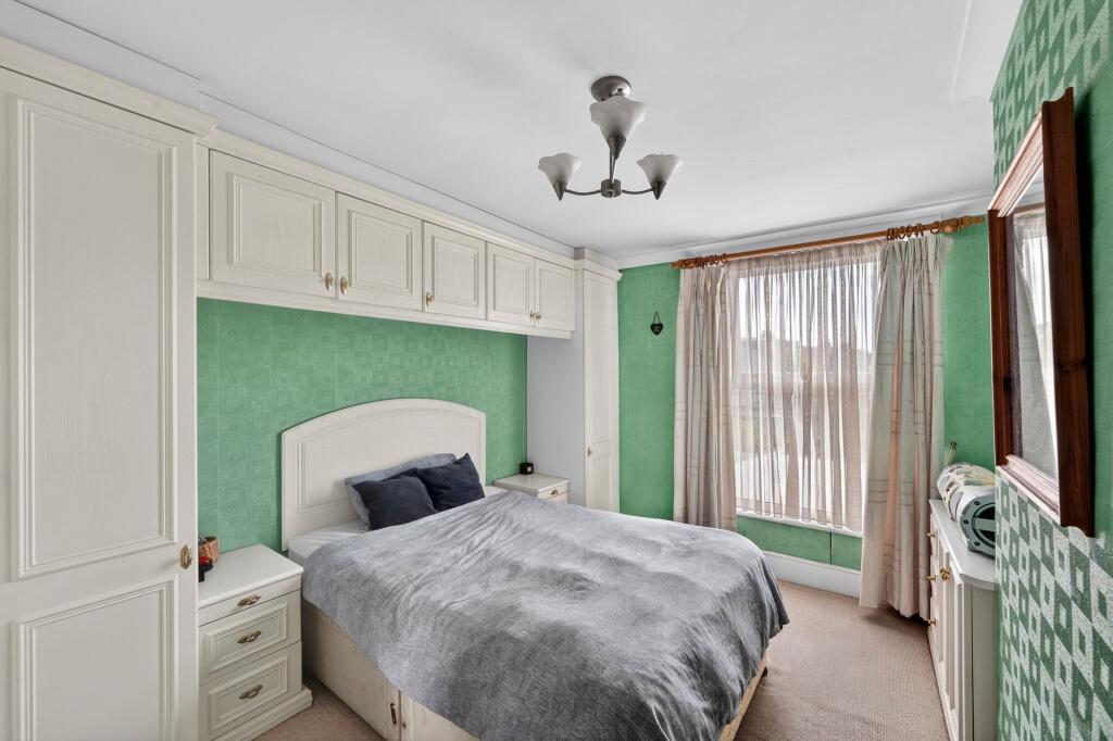Ruckholt Road, London, E10 – další
