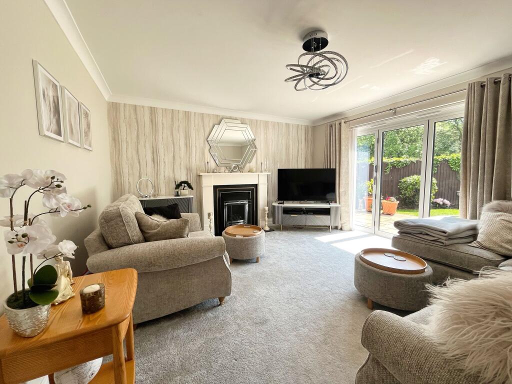 7 Bryn Creigiau, Groesfaen CF72 8RT photo 2