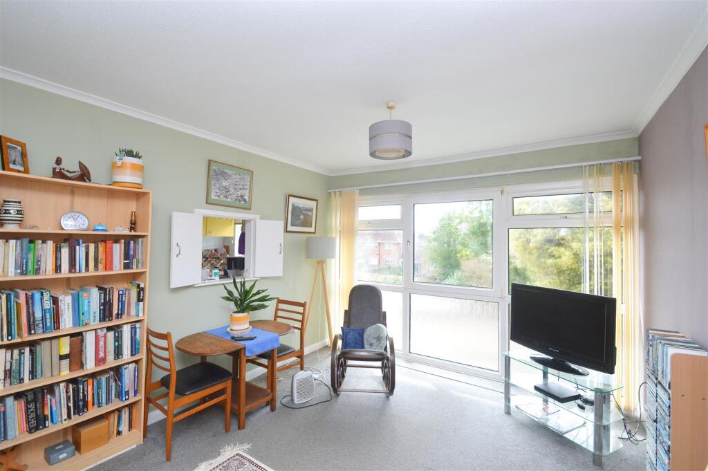 Cockerell Rise, East Cowes photo 4