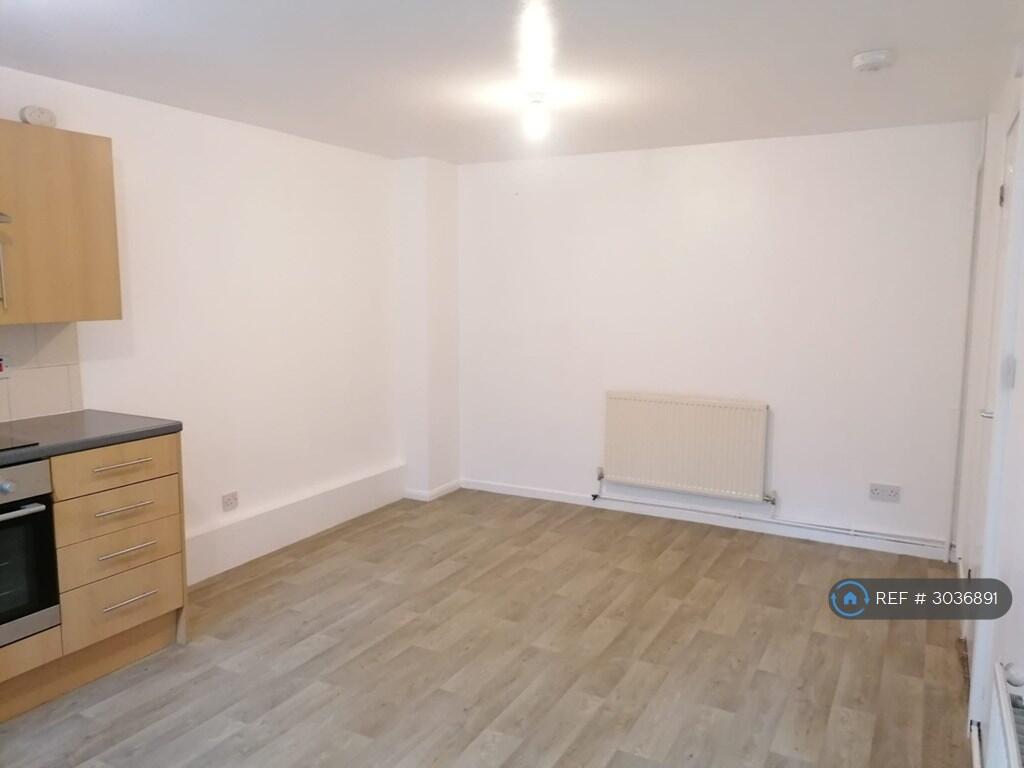 House in Sheffield, South Yorkshire - View 5