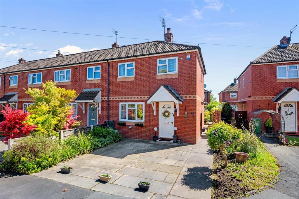 Main image of property: Robinsway, Bowdon