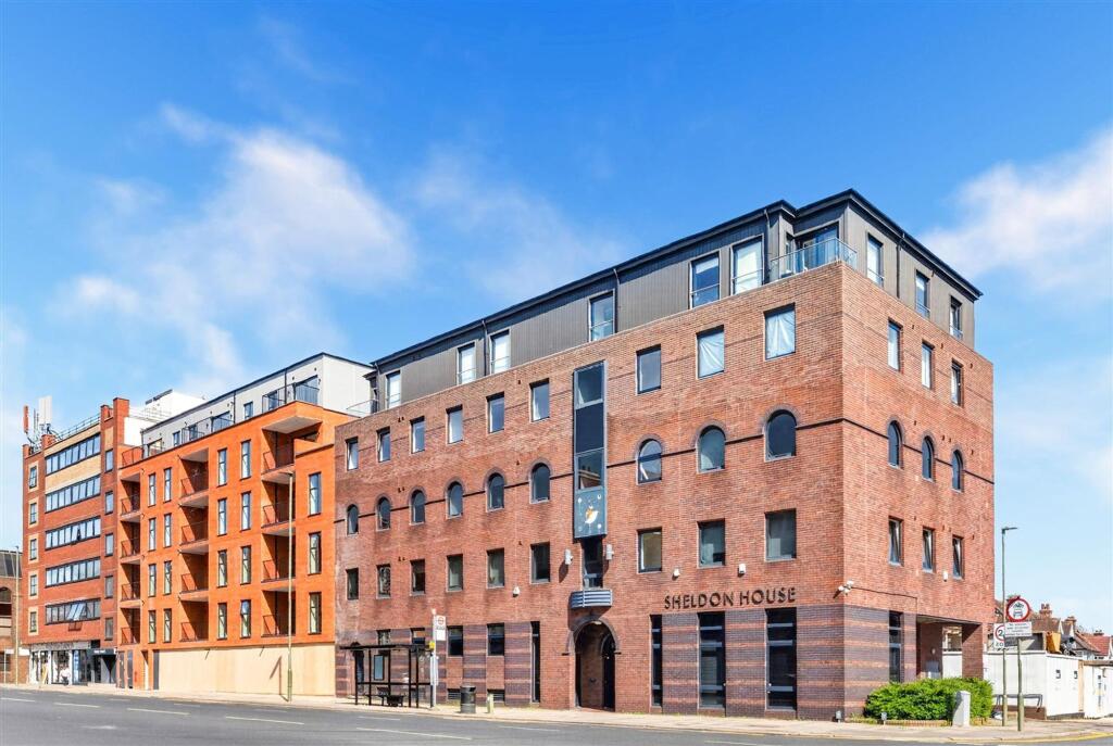 Main image of property: Sheldon House, High Road, North Finchley, N12