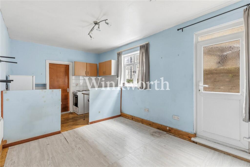 Main image of property: Vale Road, London, N4