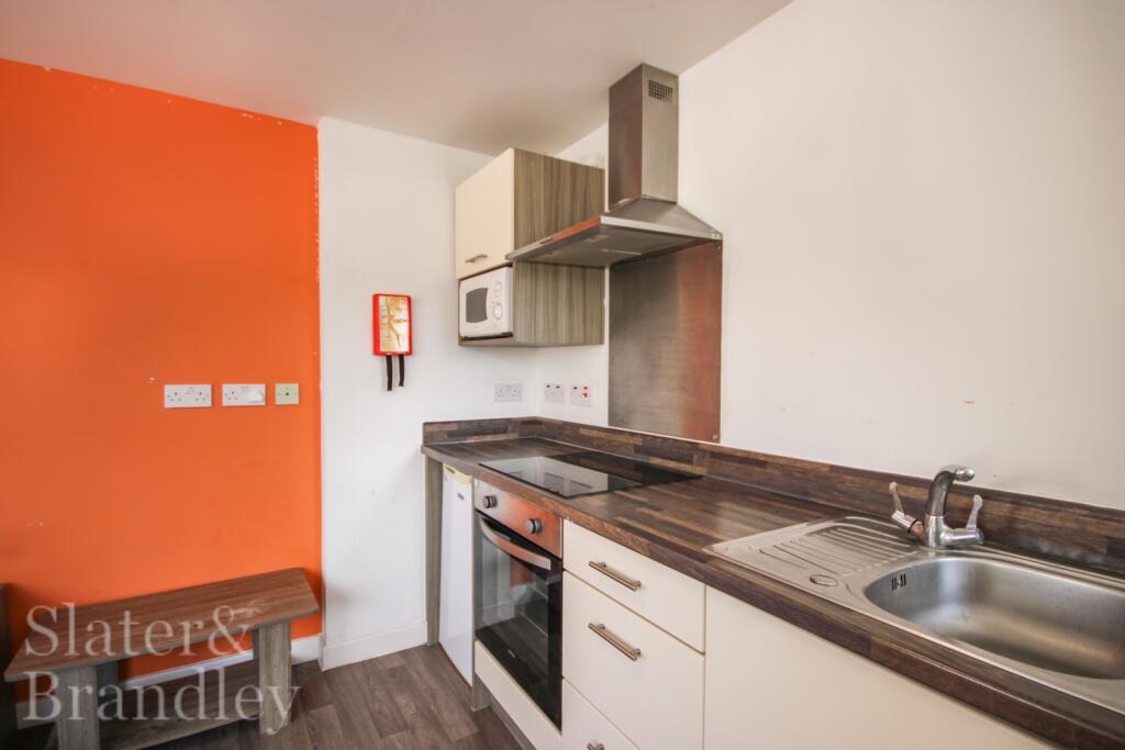 Studio flat for rent