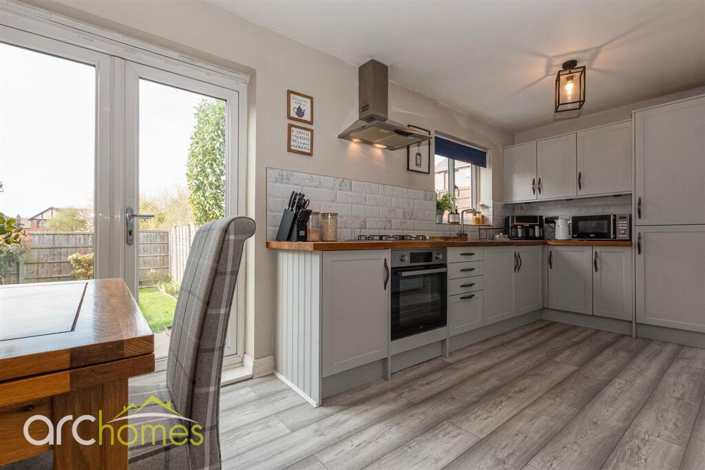 House in Wigan, Crooke, Standish Lower Ground - More