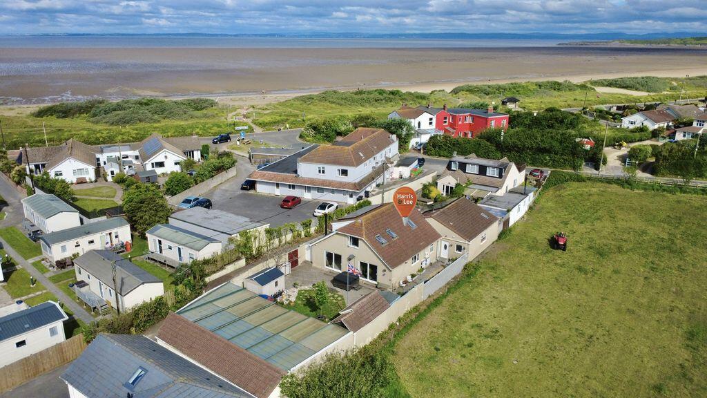 House in Weston-super-Mare, Sand Bay, Kewstoke - View 5
