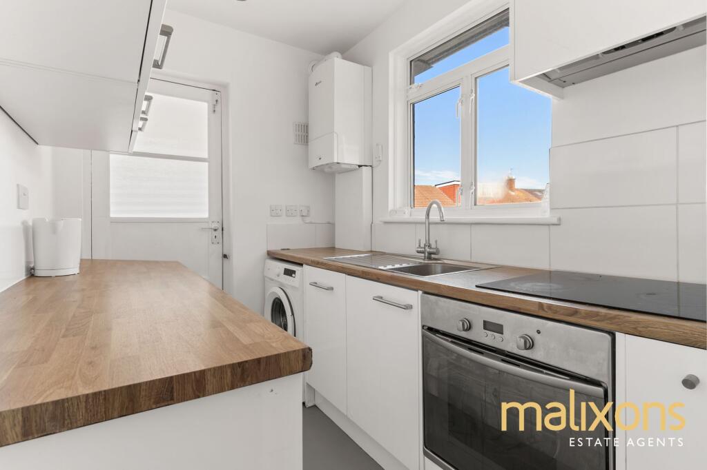 Apartment in London, Lonesome, Mitcham - View 2