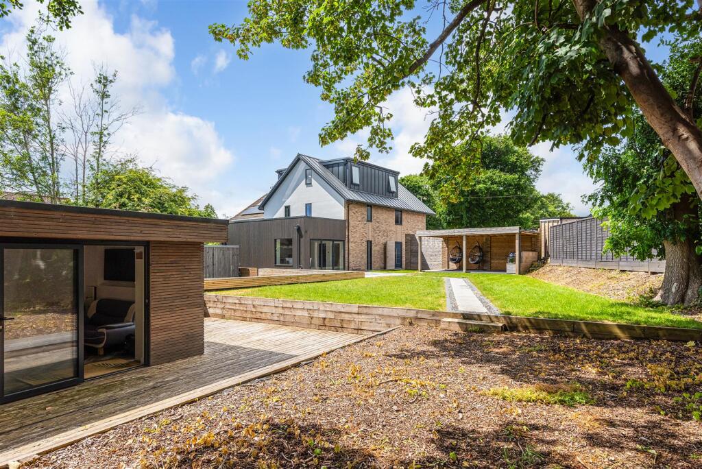 Main image of property: Park Avenue, Purbrook