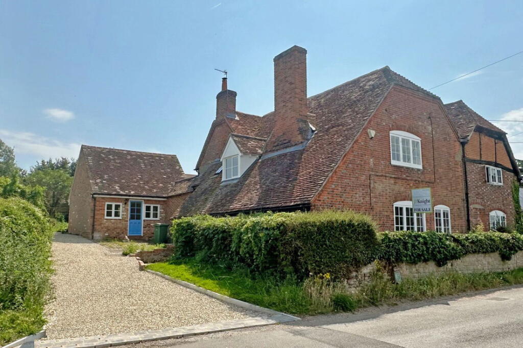 Main image of property: Cat Lane Cottages, Ewelme