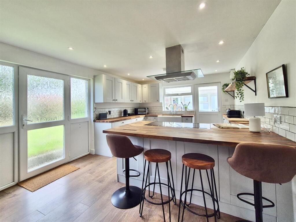 House in Truro - View 4