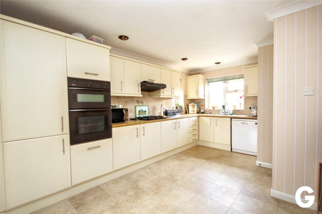 North Poulner Road, Ringwood, Hampshire, BH24 photo 2