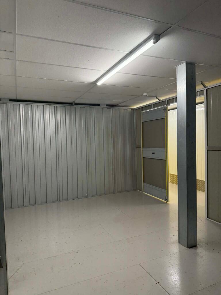 225sqft Unit