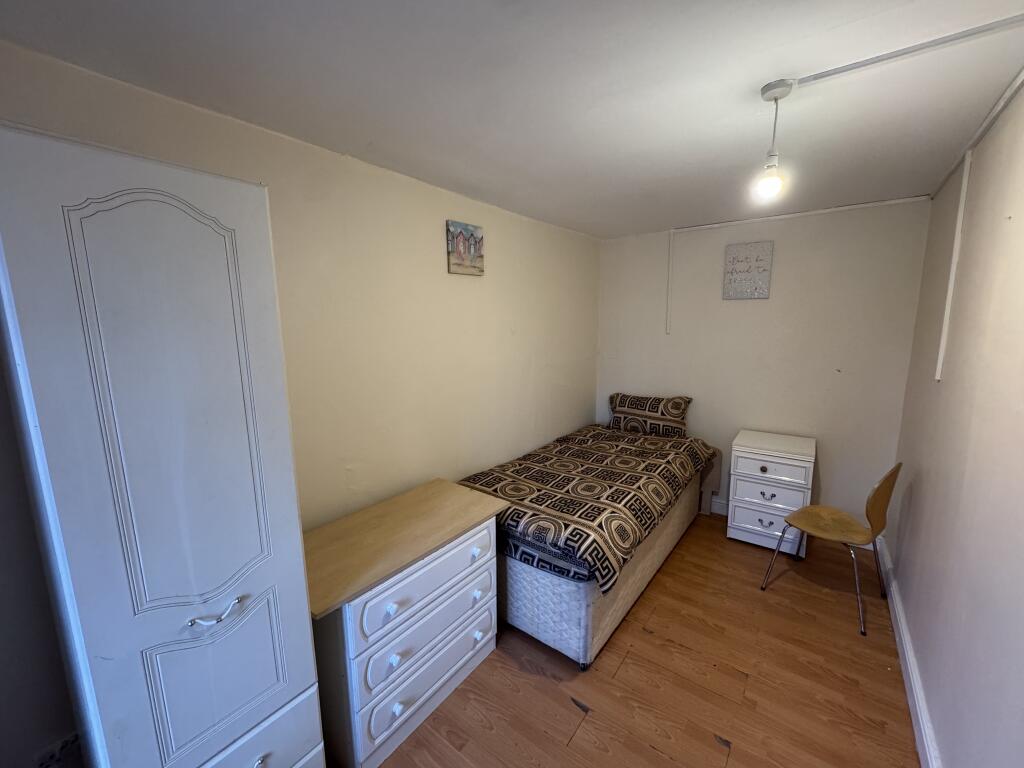 Main image of property: 2 Rooms avaliable, Lincoln Street, Balsall Heath, Birmingham