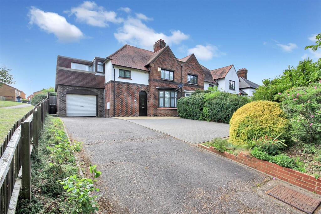 Main image of property: NN10, Bedford Road, Rushden