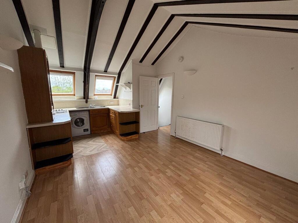 Apartment in Renfrewshire - View 5