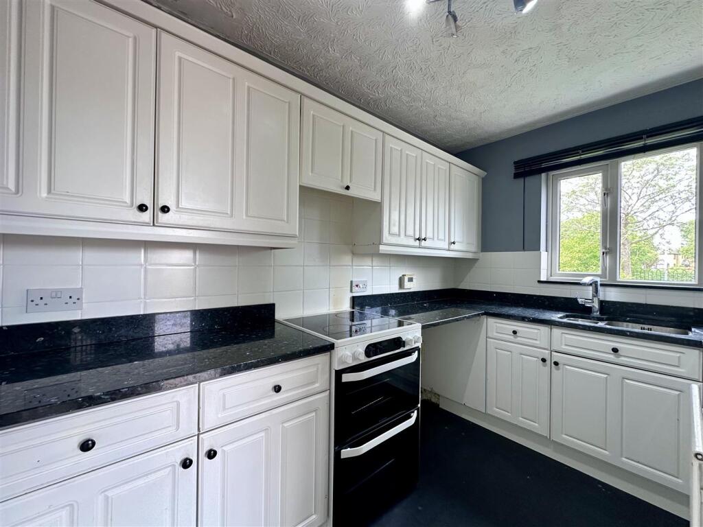 8 Butterside RoadKingnorthAshfordKent photo 2