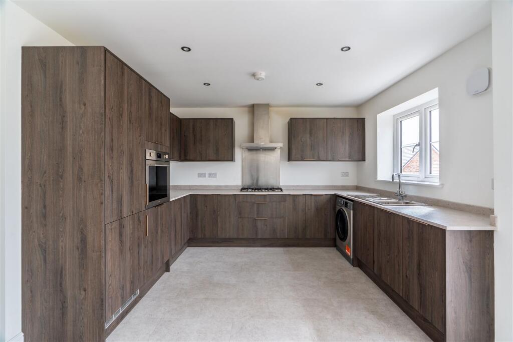 House in Newcastle upon Tyne, Tyne and Wear - View 3
