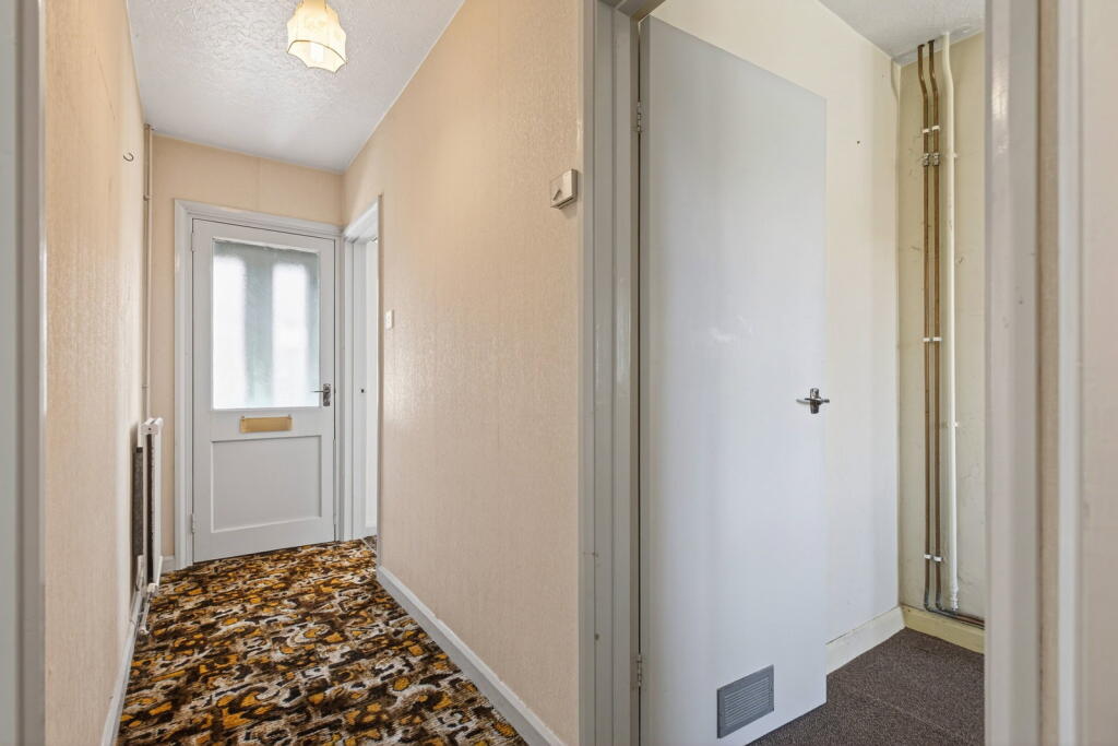 House in Kettering, Brambleside - View 5