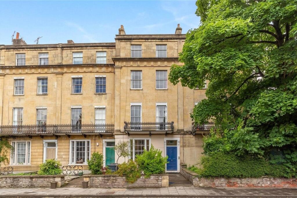Apartment in Bristol - View 3
