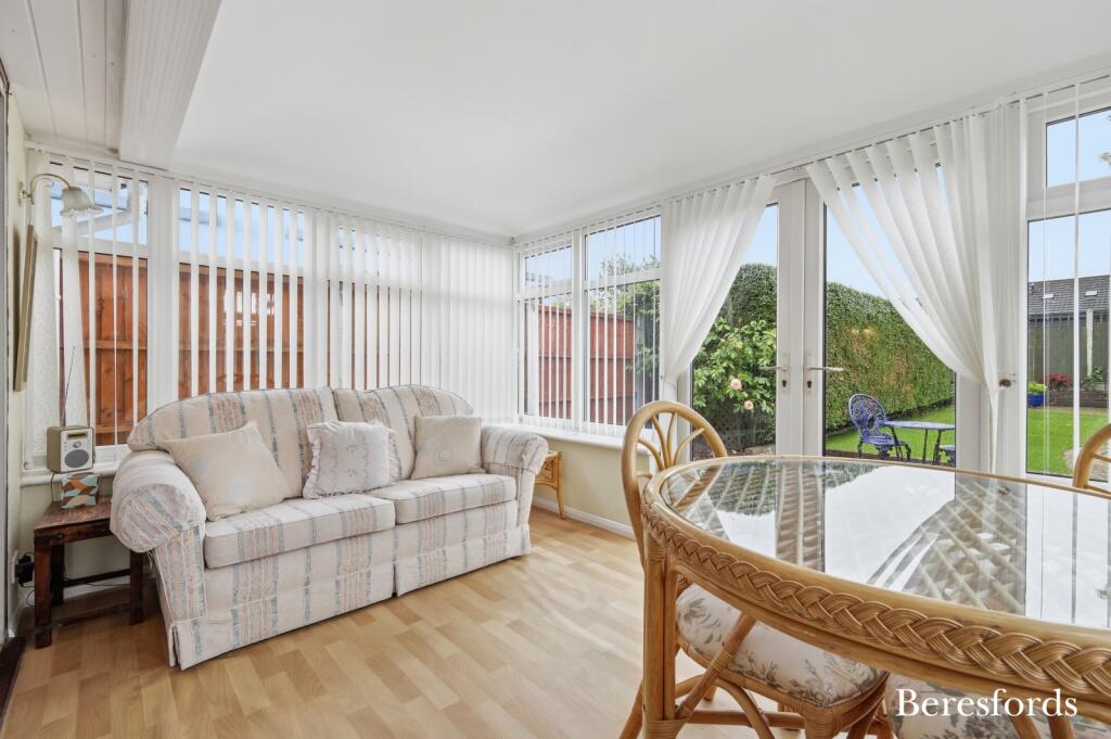 Arnolds Avenue, Hutton, CM13 - View 6