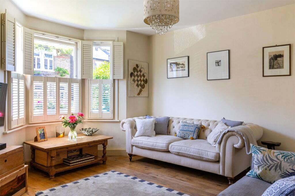 House in Twickenham - View 5