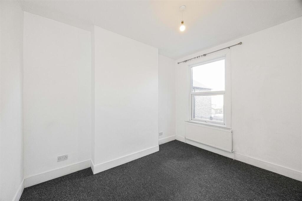 Westbury Road, Walthamstow, London - View 6
