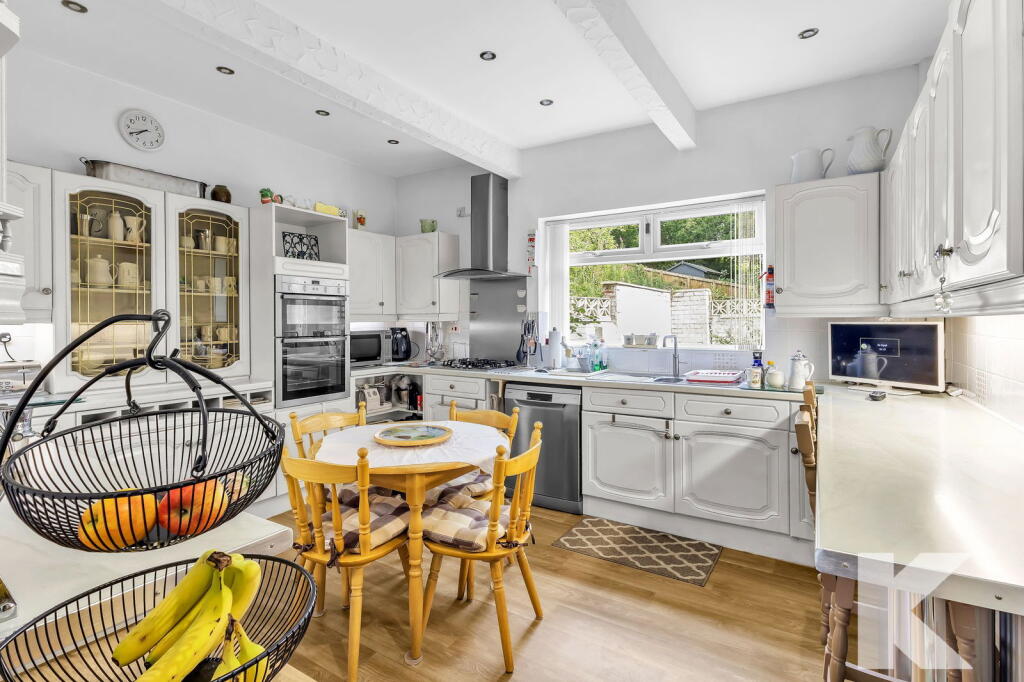 House in Oldham, Greater Manchester - View 3