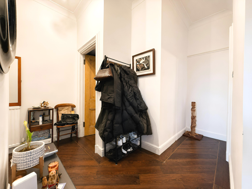 Apartment in Glasgow - View 5