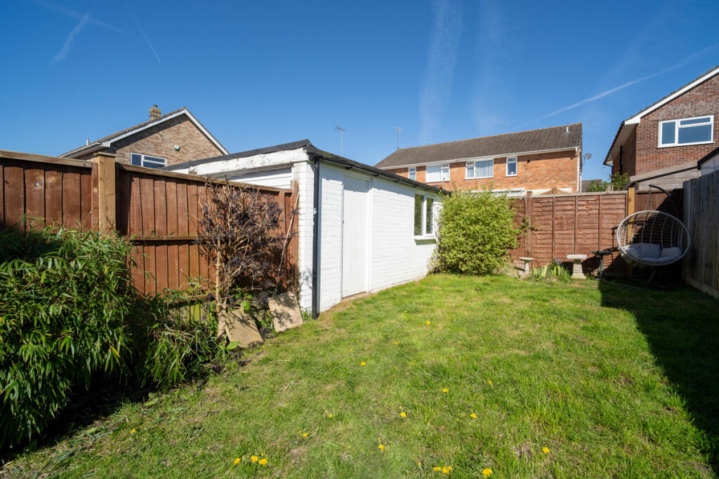 Westway, Copthorne, RH10 - View 5