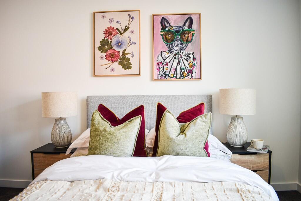 Apartment in Bolton - View 4