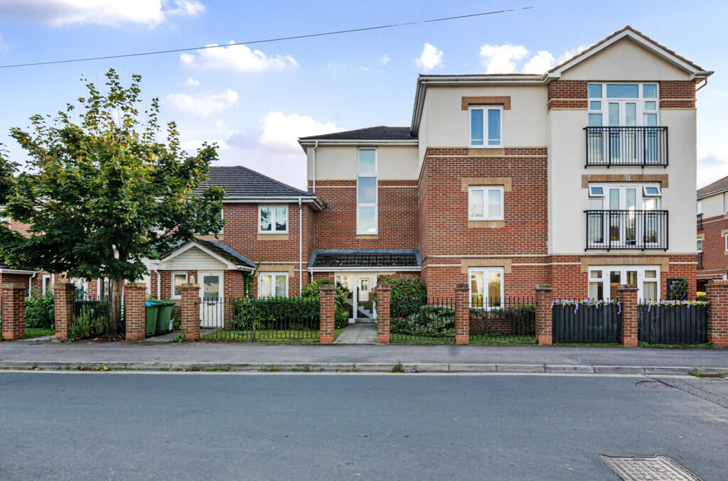 Main image of property: Langstaff Way, Southampton, Hampshire