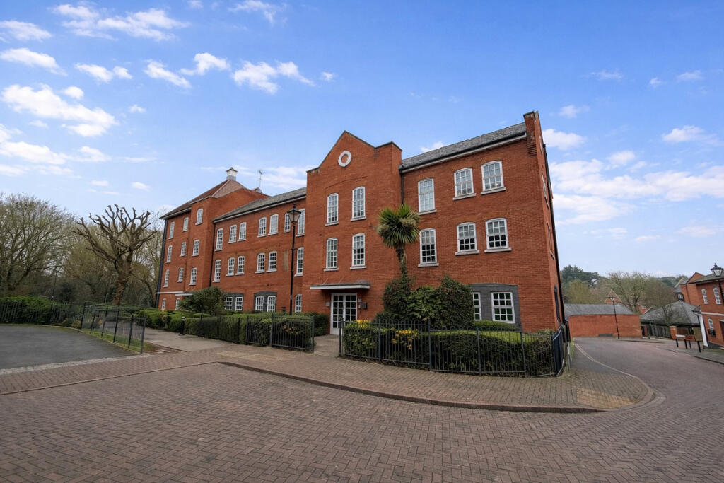 Main image of property: Albany Gardens, Colchester, CO2