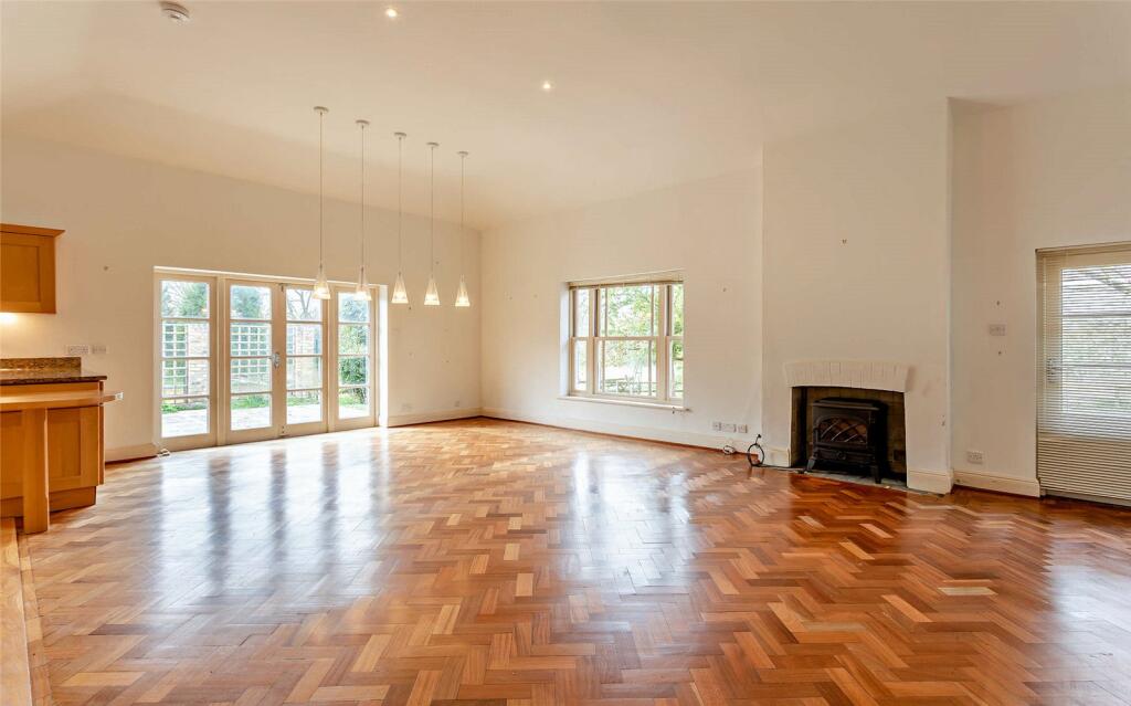 House in Stevenage - View 3