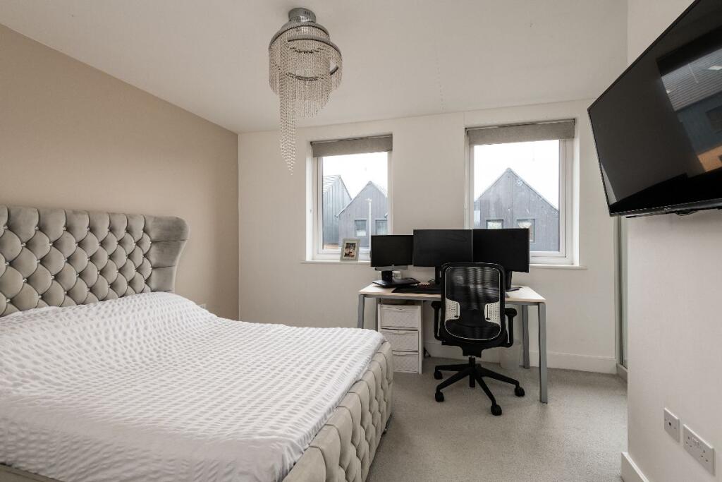 Juno Road, Milton Regis, Sittingbourne – další