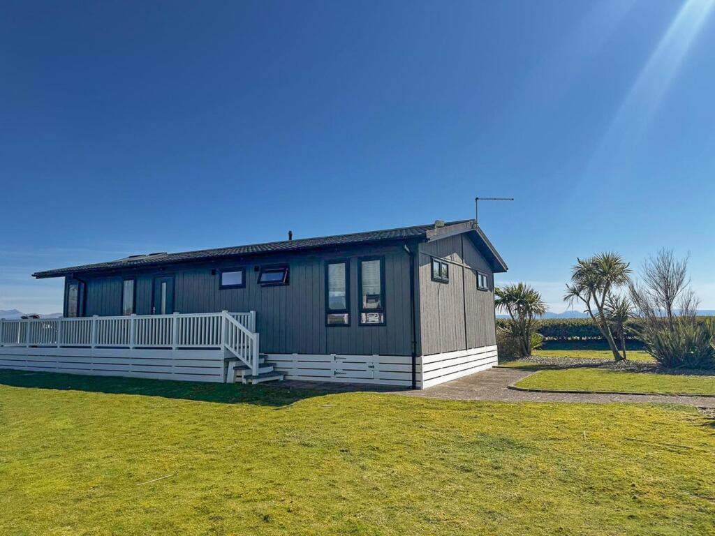  Pwllheli, LL53 photo 4