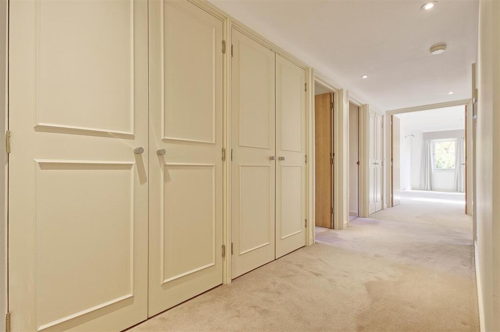 Apartment in Cambridge - More