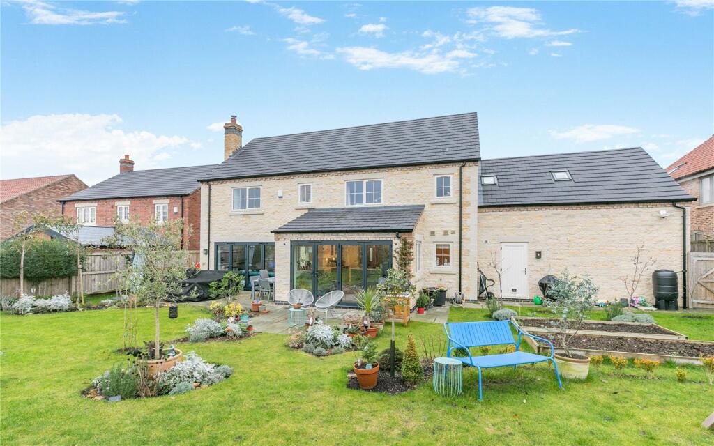 Main image of property: The Fields, Washingborough, Lincoln, Lincolnshire, LN4