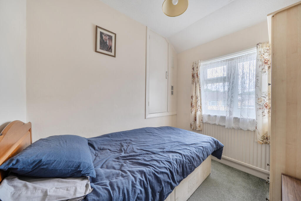 House in Teignbridge, Newton Abbot - More