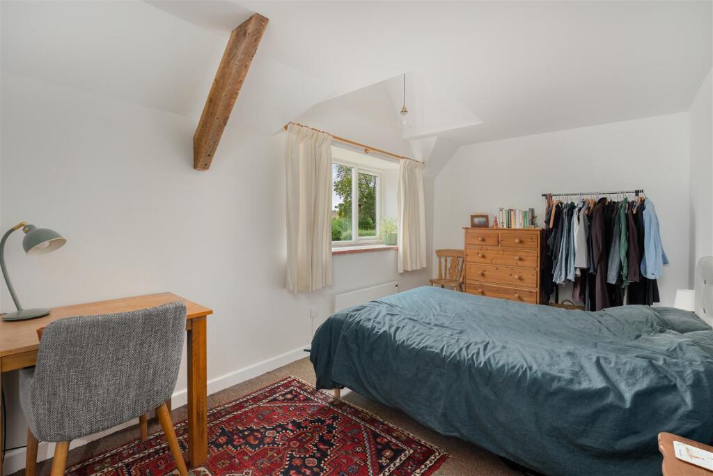 House in Sulgrave, West Northamptonshire - More